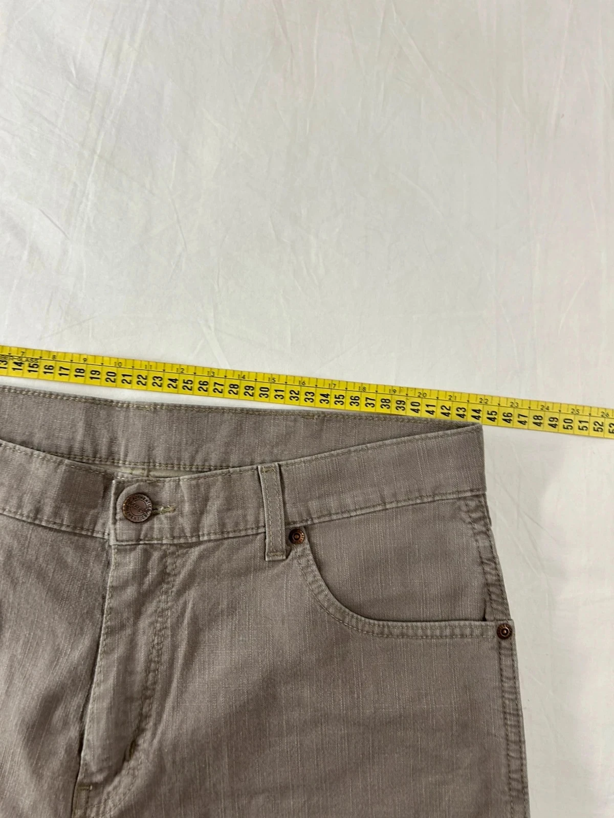 Jean wrangler coupe droite beige gris w36 L34 – photo 8